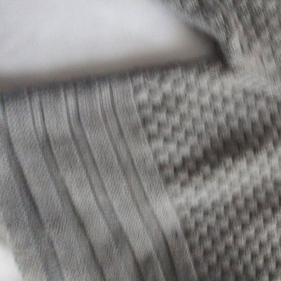 Nick & Mo Anthropologie Floral Embroidered Knit Cropped Cardigan Women's Medium - Picture 9 of 16